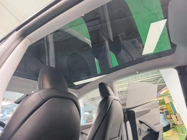 Tesla Model Y Rear-wheel drive version