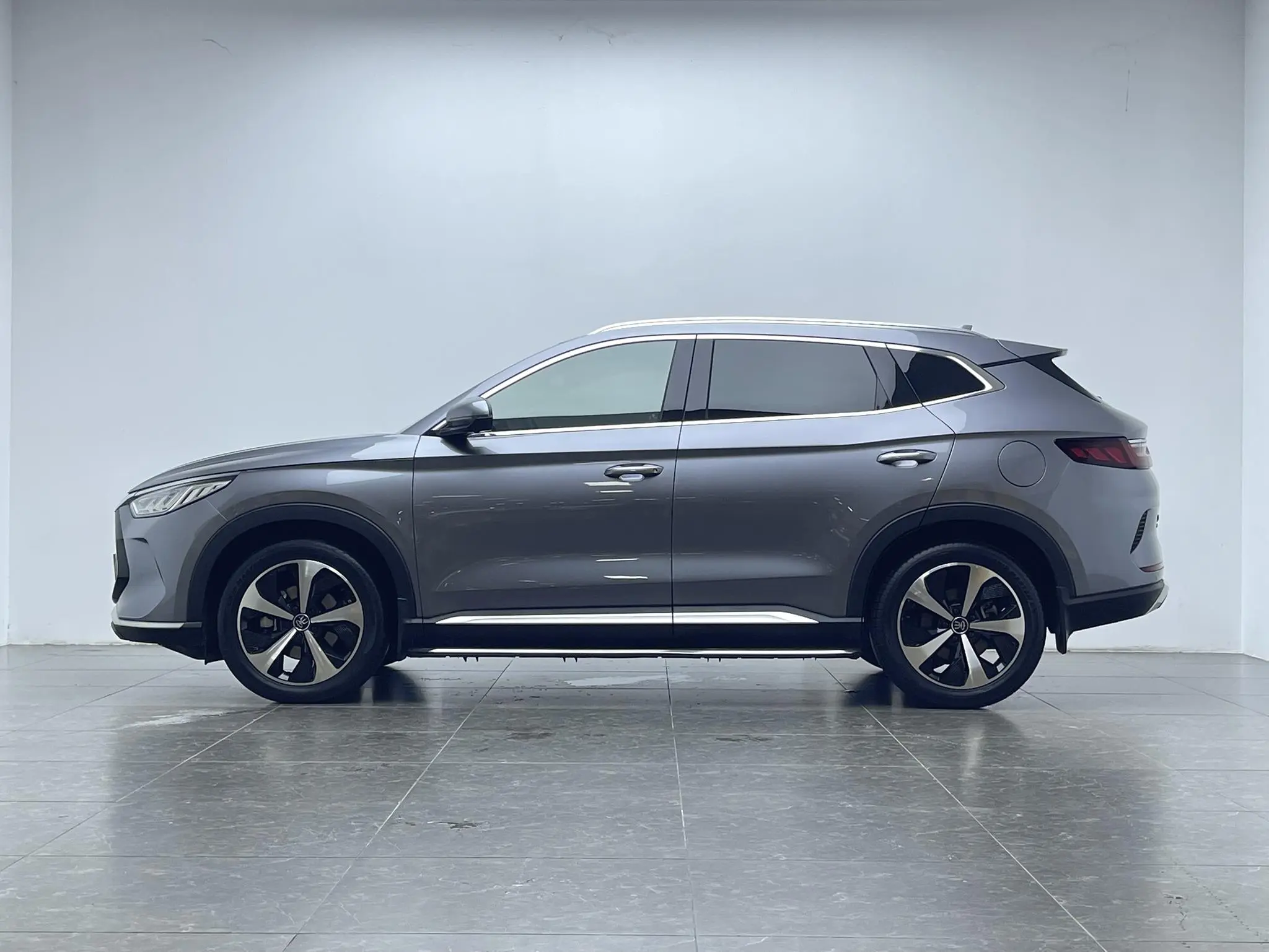 BYD Song PLUS DM DM-i 110KM two-wheel drive flagship PLUS