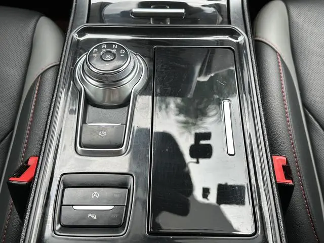 Ford Sharp World EcoBoost 245 four-wheel drive ST-Line 7-seater