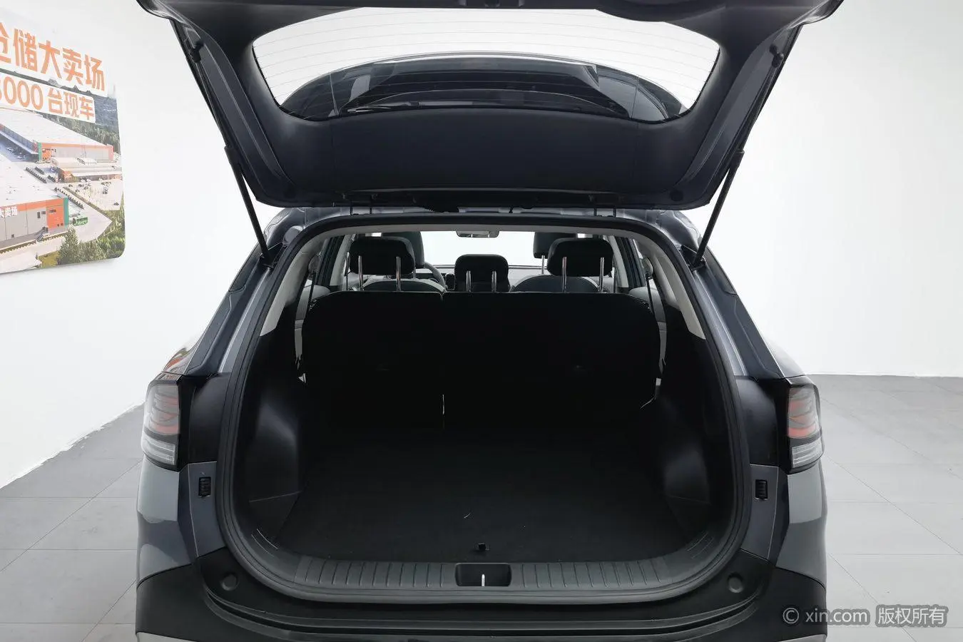 Kia Lion Platinum expands the world 1.5T two-wheel drive Premium edition