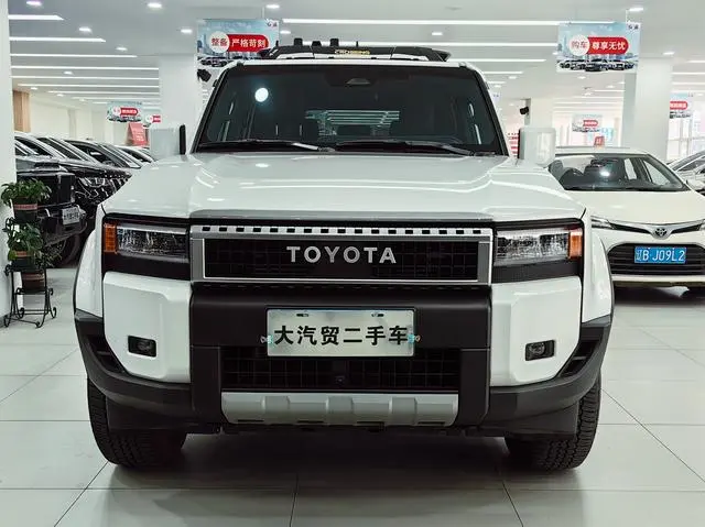 TOYOTA Prado 2.4T dual engine all-around TX version 5 seats