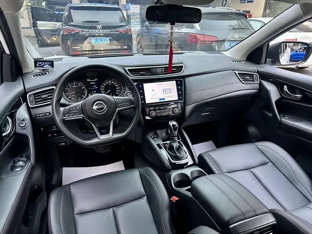 Nissan Qashqai Classic 2.0L Comfort Edition