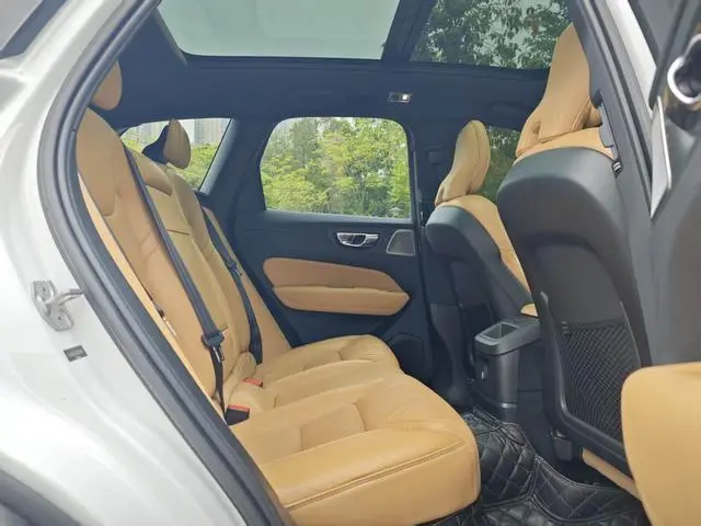 Volvo Volvo XC60 PHEV T8 E-drive Hybrid Zhizun Deluxe Edition Country V