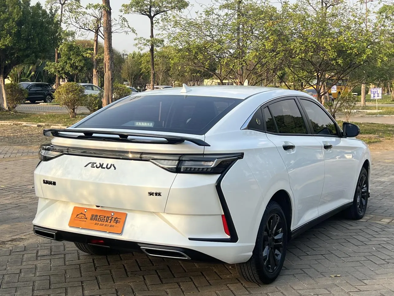 Dongfeng Fengshen Yi Hyun 1.5L automatic speed version