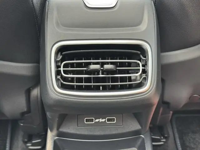 LYNK & CO Lynk &Co. 01 EM-P 1.5T Pro
