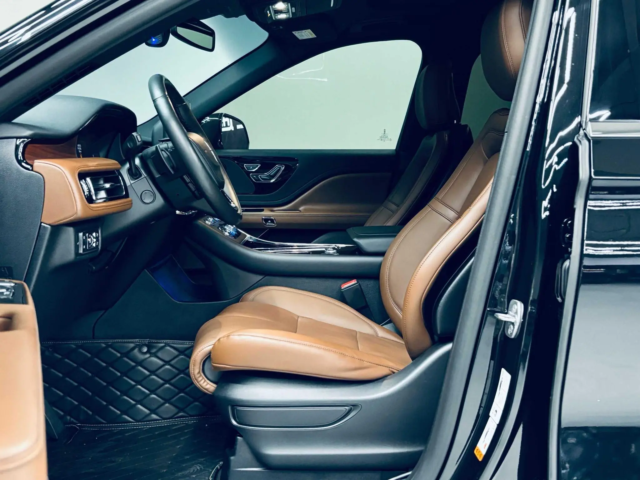 Lincoln Flying home 3.0T V6 four-wheel drive Zunya edition
