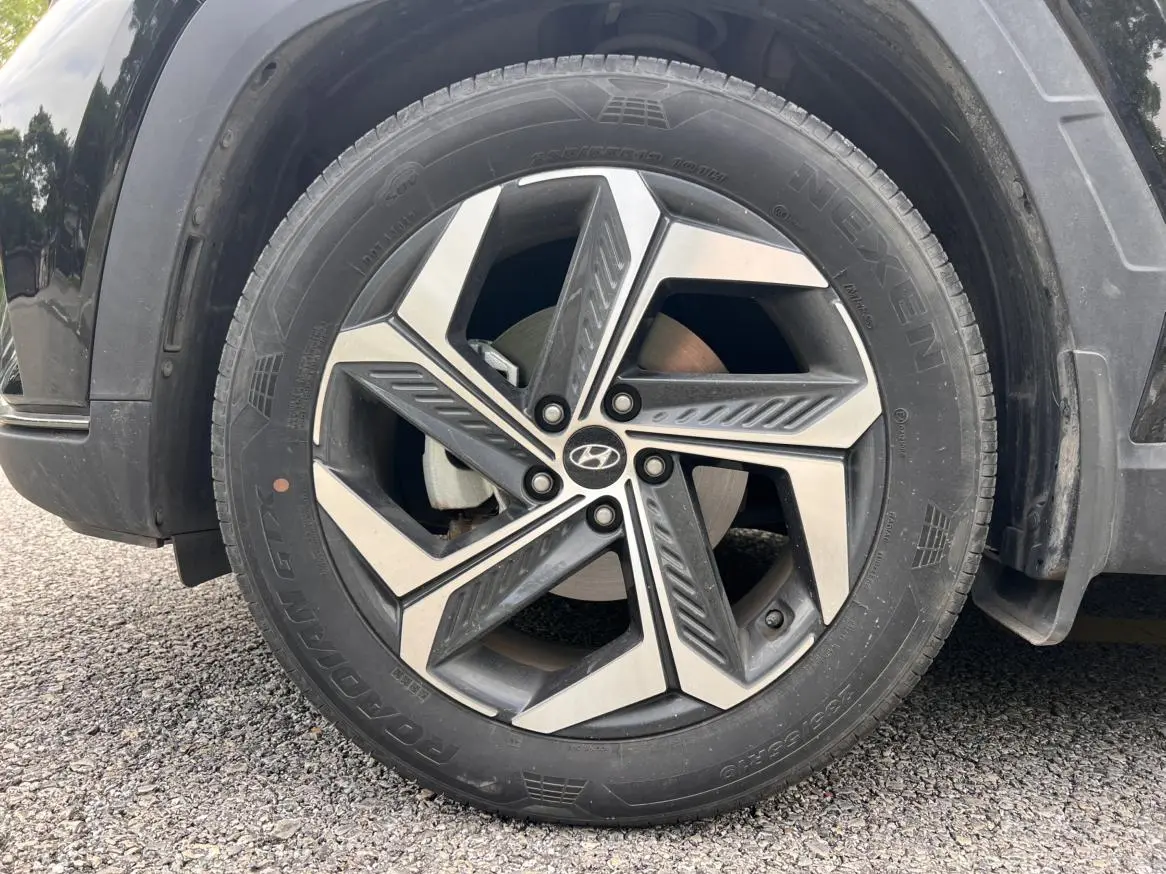 Hyundai Tucson Tucson L 1.5T LUX Two-wheel drive Premium Edition