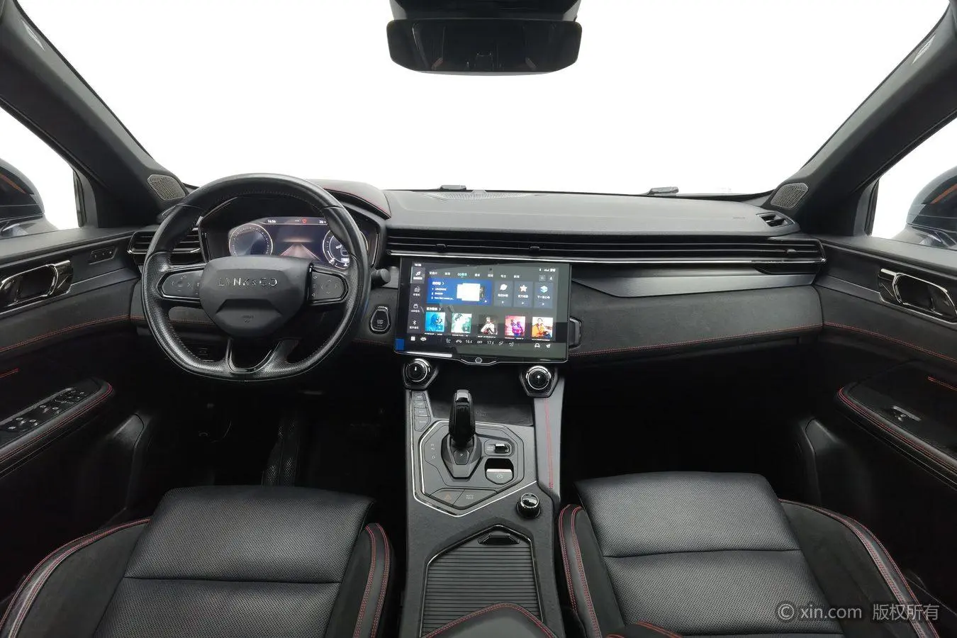 LYNK & CO Lynk 05 2.0TD four-wheel drive Halo