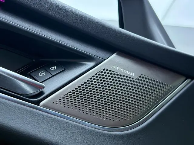 Jaguar Jaguar F-PACE P250 R-Dynamic BLACK