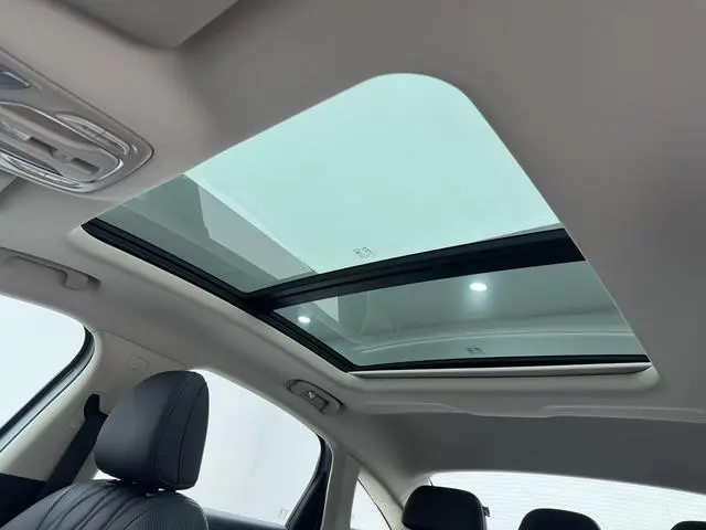 Roewe Roewe D7 DMH 125 Ultimate Edition