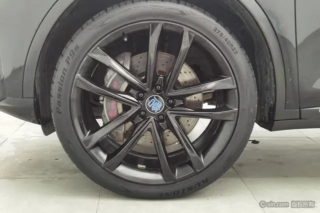 BYD Tang DM DM 2.0T four-wheel drive high-performance version of the Genesis flagship
