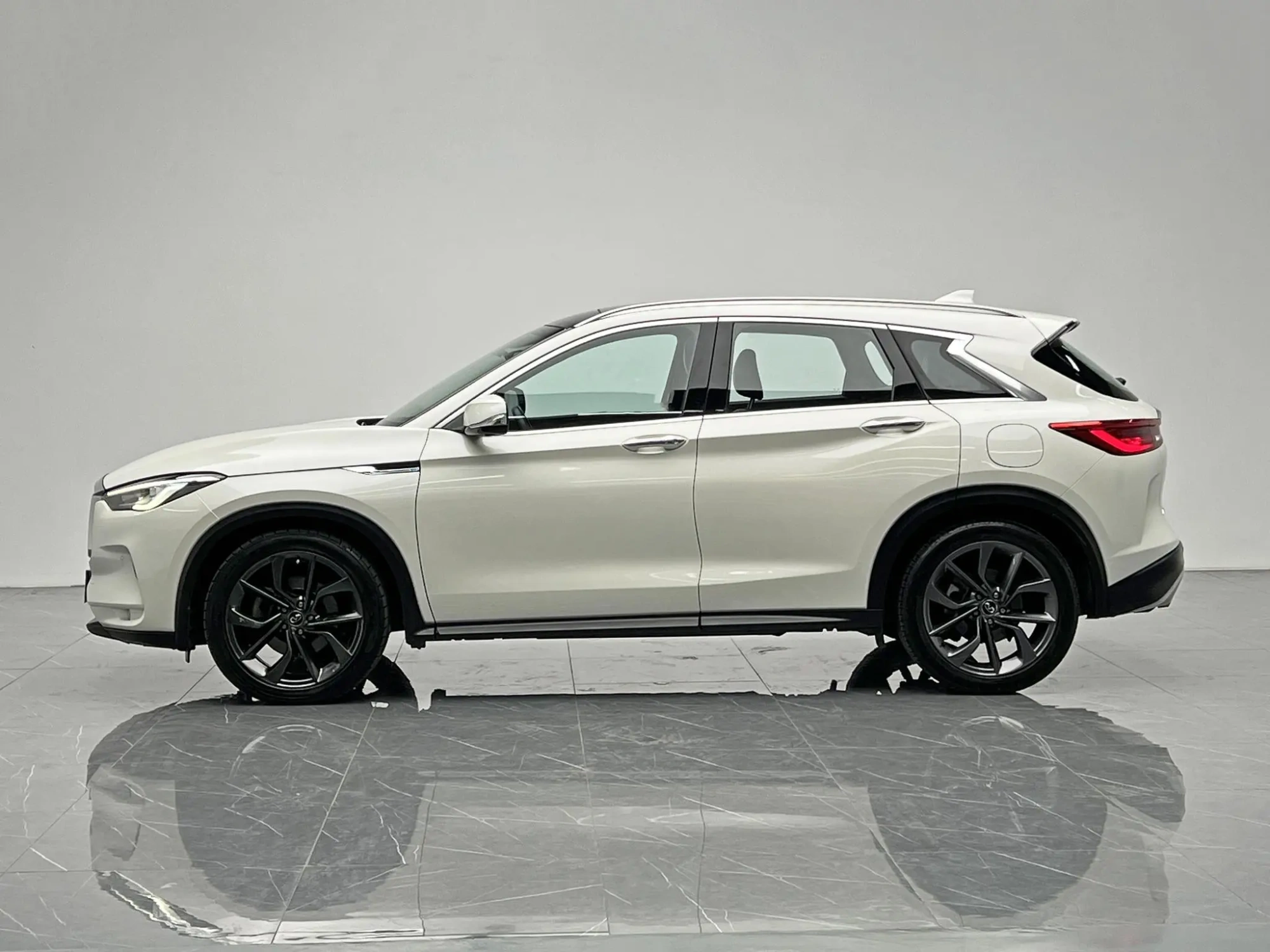 Infiniti Infiniti QX50 2.0T four-wheel drive smart version
