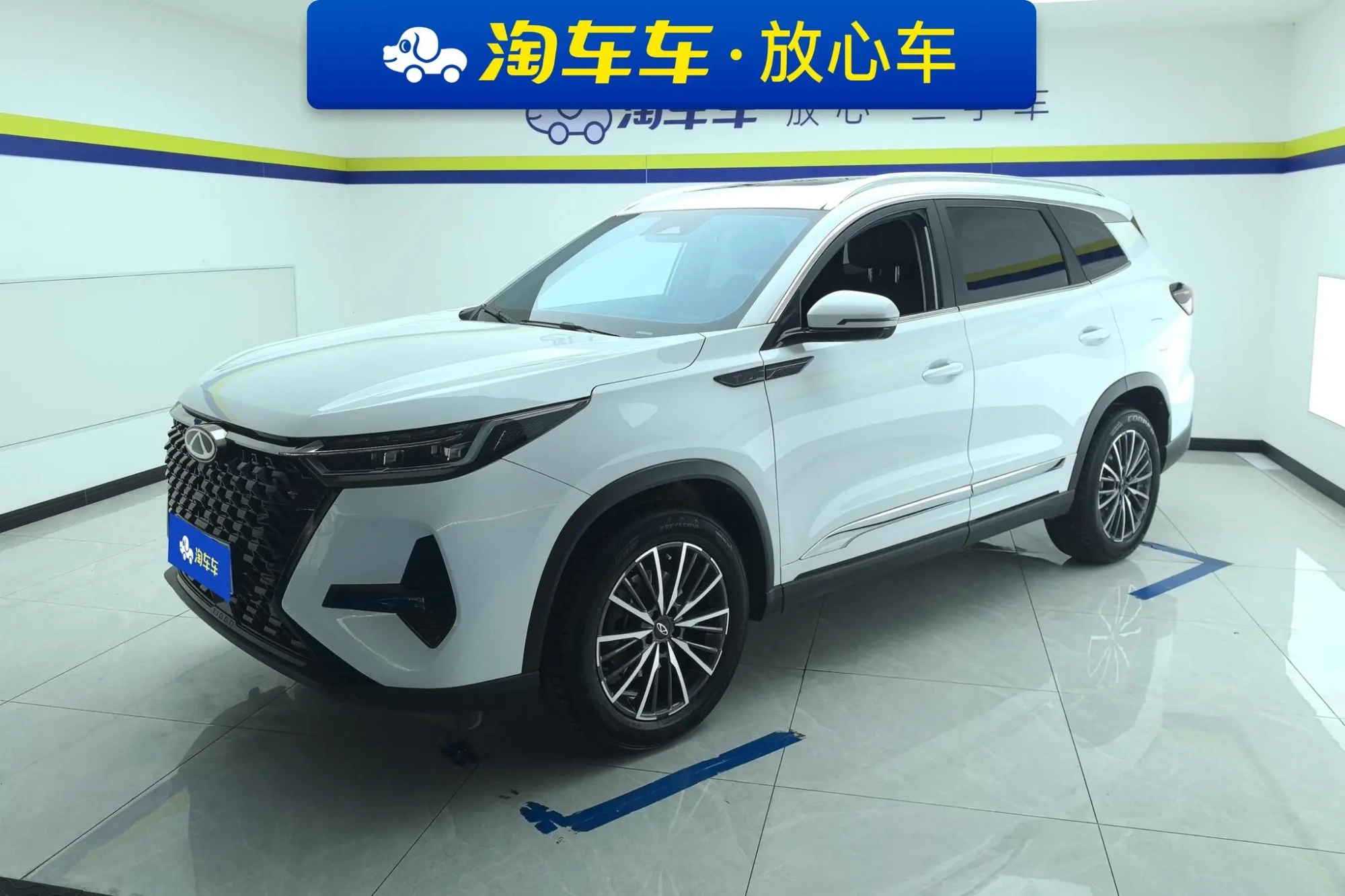 Chery Fulwin Tiggo 8 PRO Champion Edition 390T four-wheel drive Peak Edition 7-seater