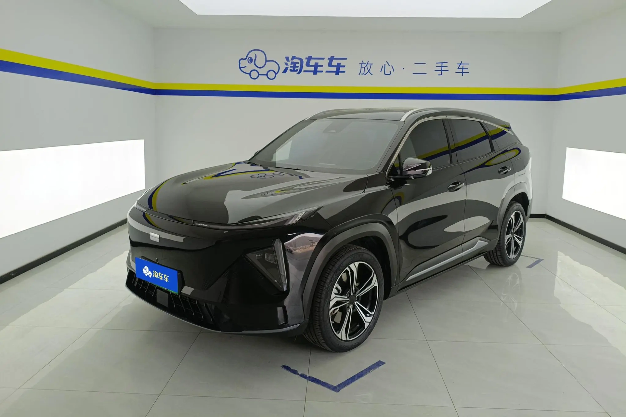 Geely Galaxy Galaxy L7 1.5T DHT 115km MAX