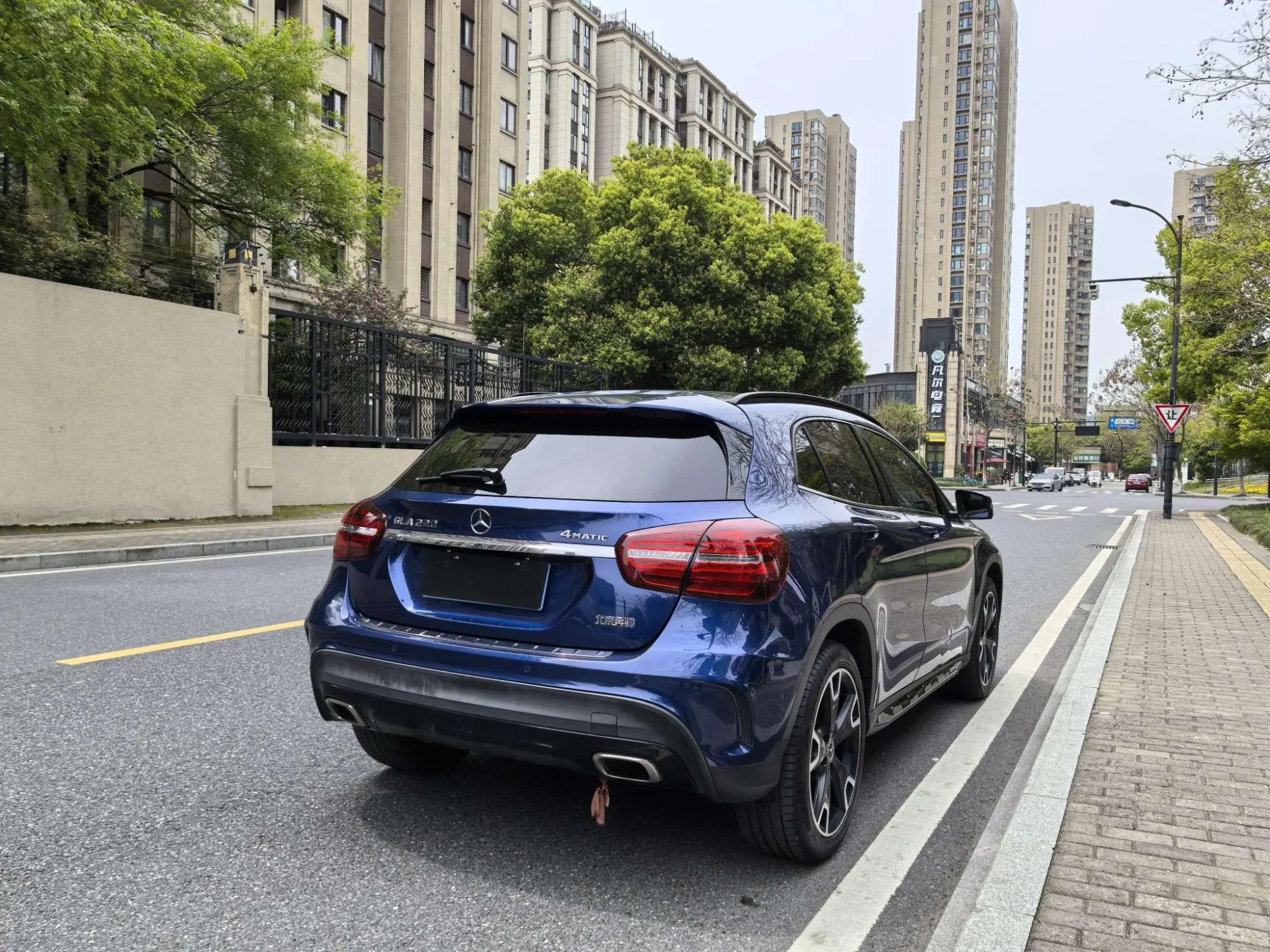 Mercedes-Benz Mercedes-Benz GLA GLA 220 4MATIC sports type
