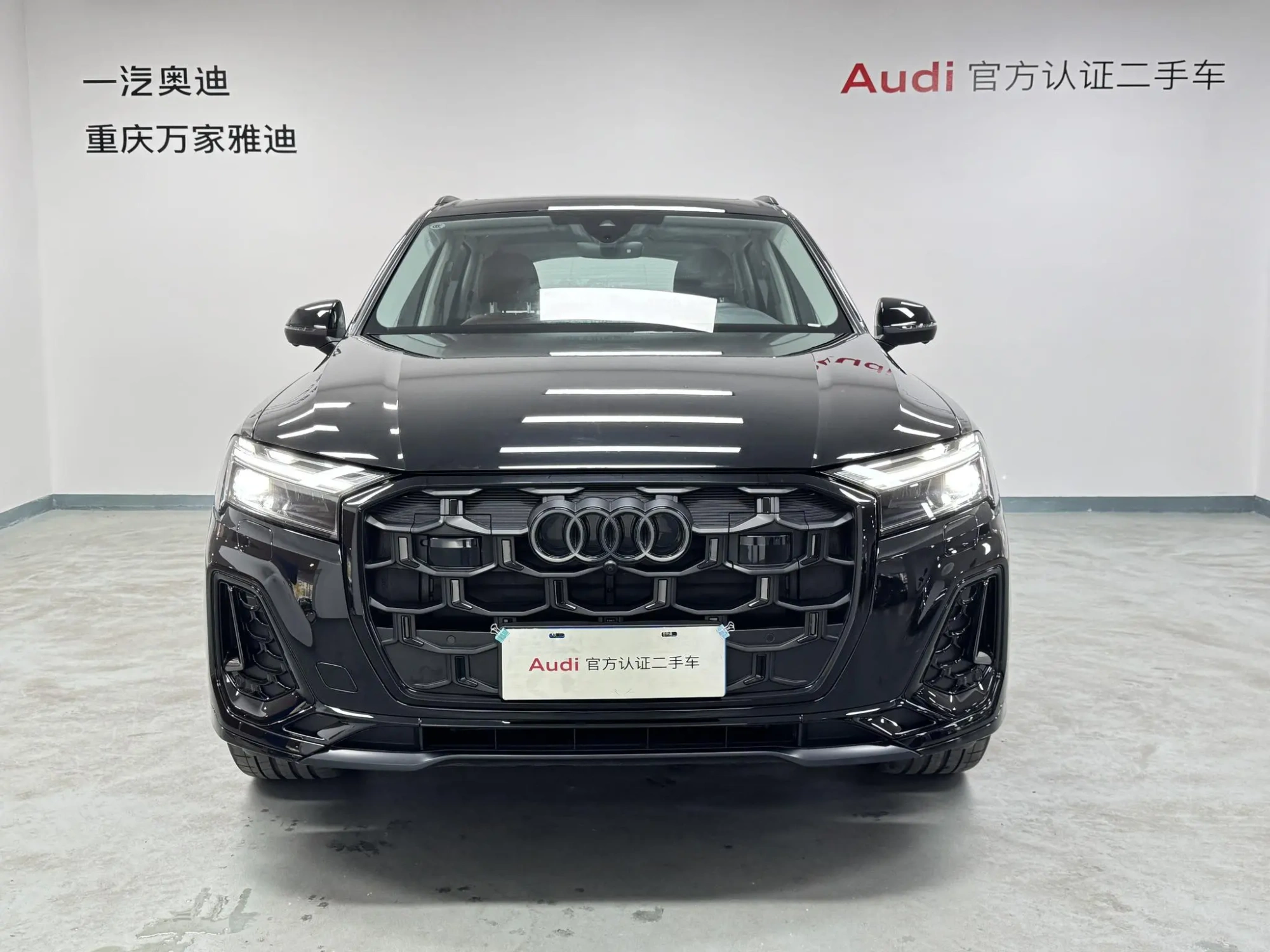 Audi Audi Q7 45 TFSI quattro S line Black Samurai type