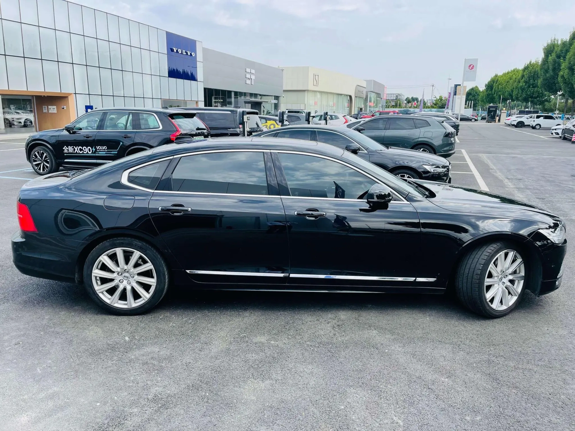 Volvo Volvo S90 PHEV T8 E-drive hybrid Zhiya Edition Country V