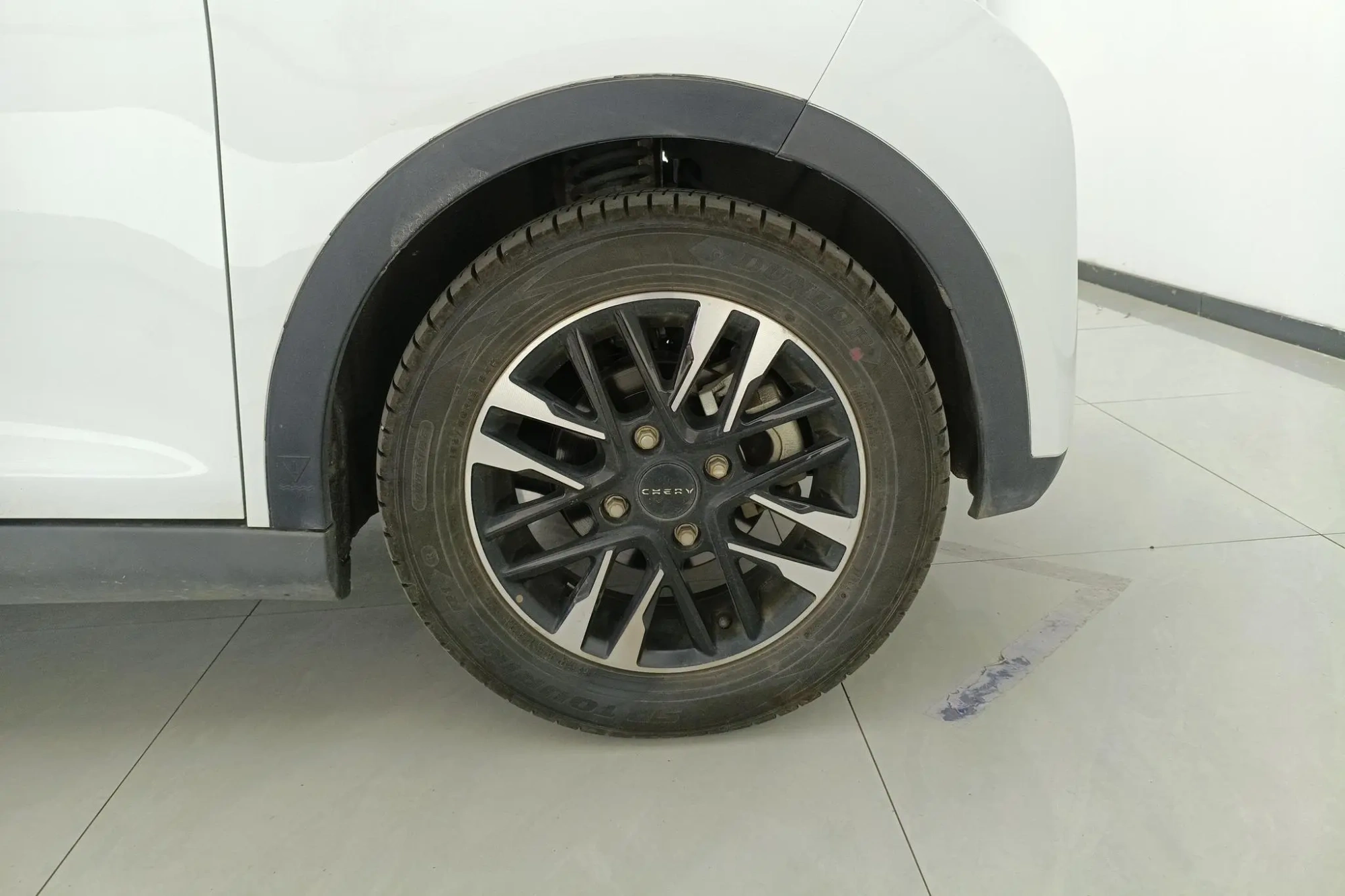 Chery Fulwin Little ant Sweet powder semi-sugar version ternary lithium 28.8 kWh 30kW 301km