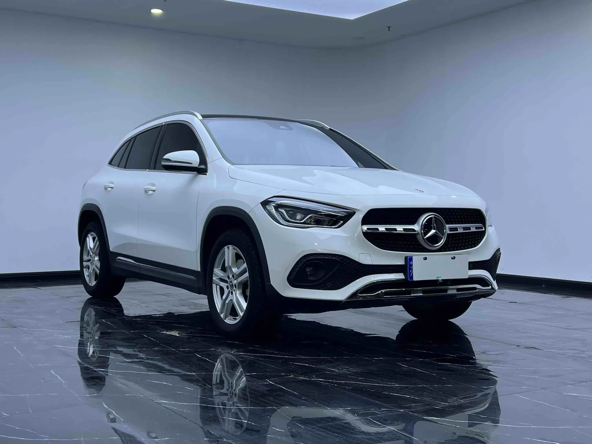 Mercedes-Benz Mercedes-Benz GLA GLA 200