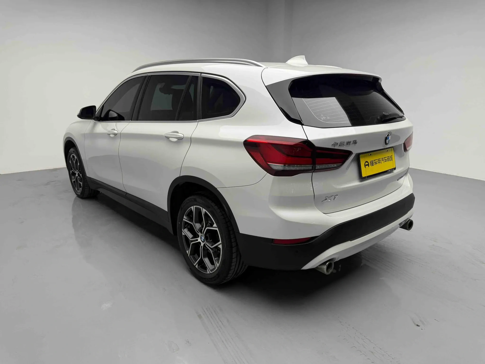 BMW BMW X1 sDrive25Li leading type