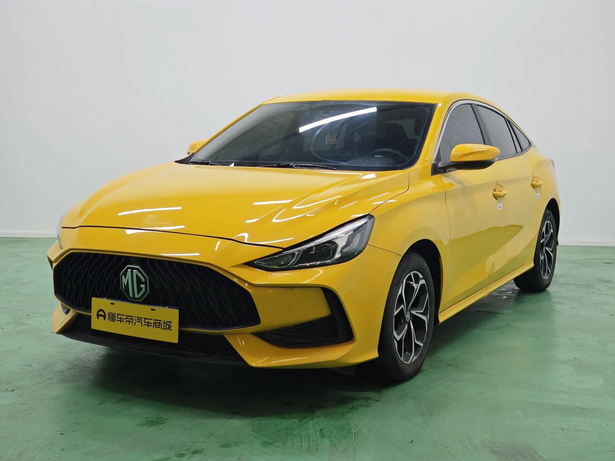 MG MG5 180DVVT CVT Youth Fashion Edition