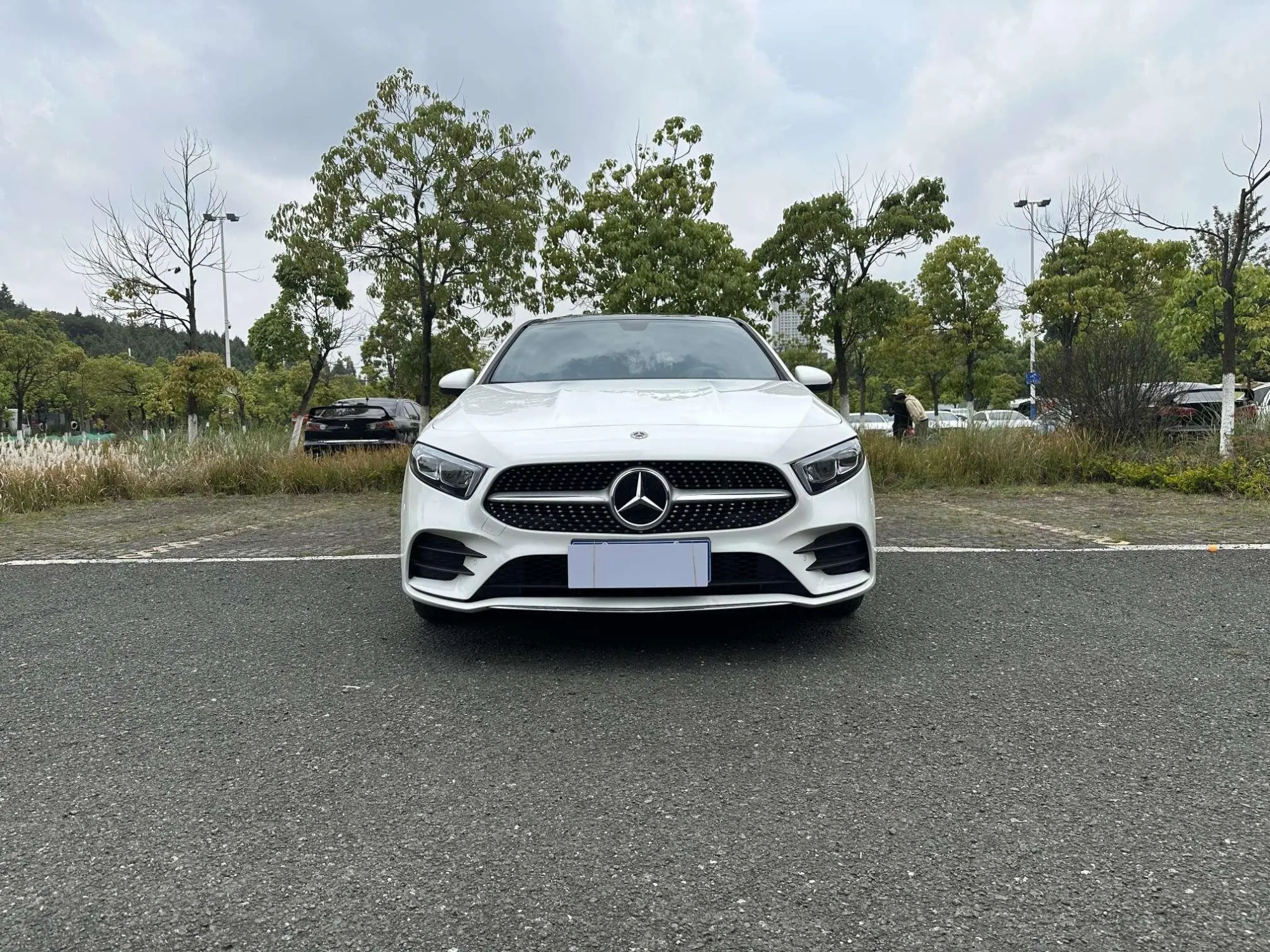 Mercedes-Benz Mercedes-Benz A-class Facelift A 200 L sports sedan fashion version