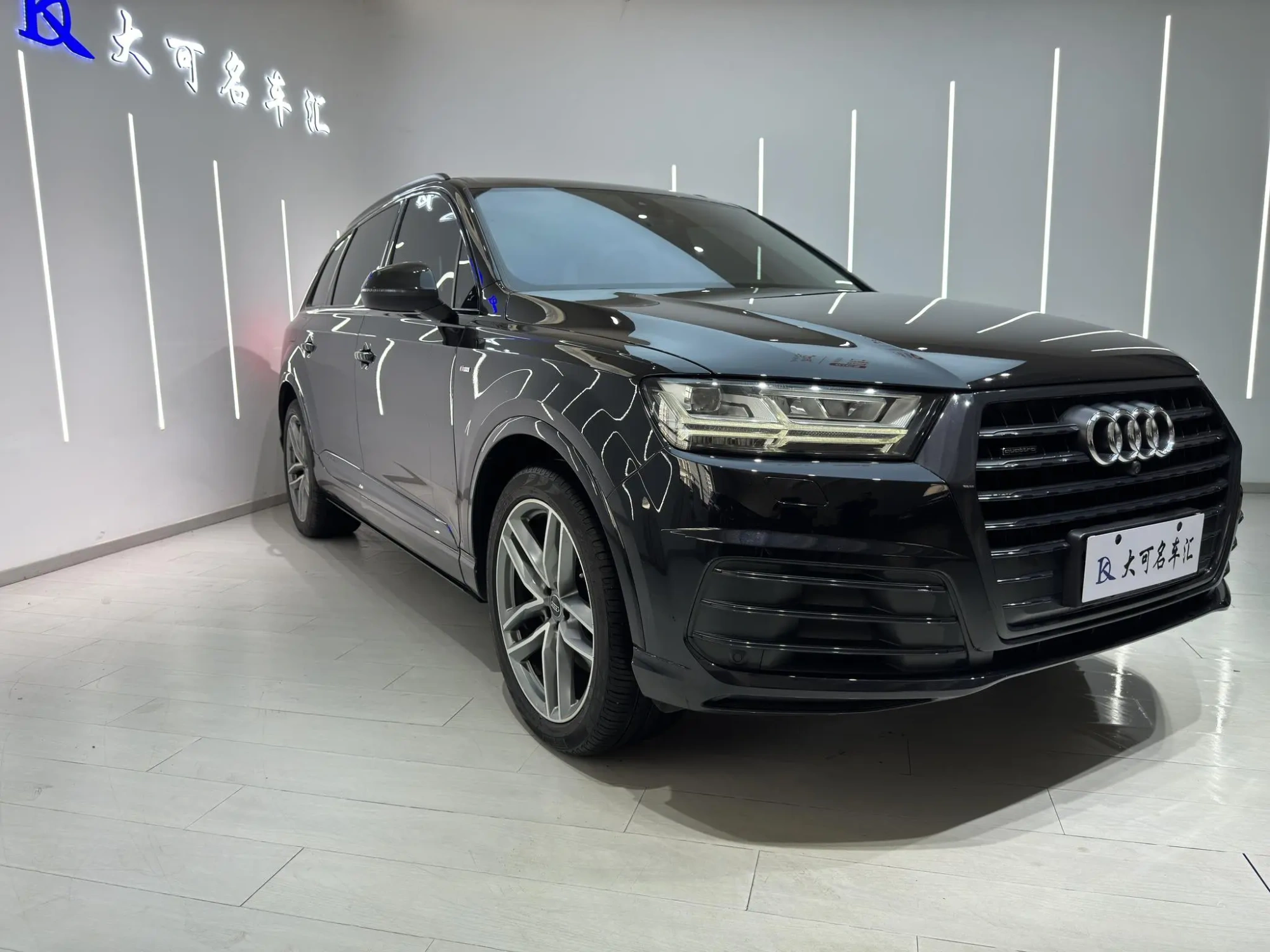 Audi Audi Q7 55 TFSI S line sporty