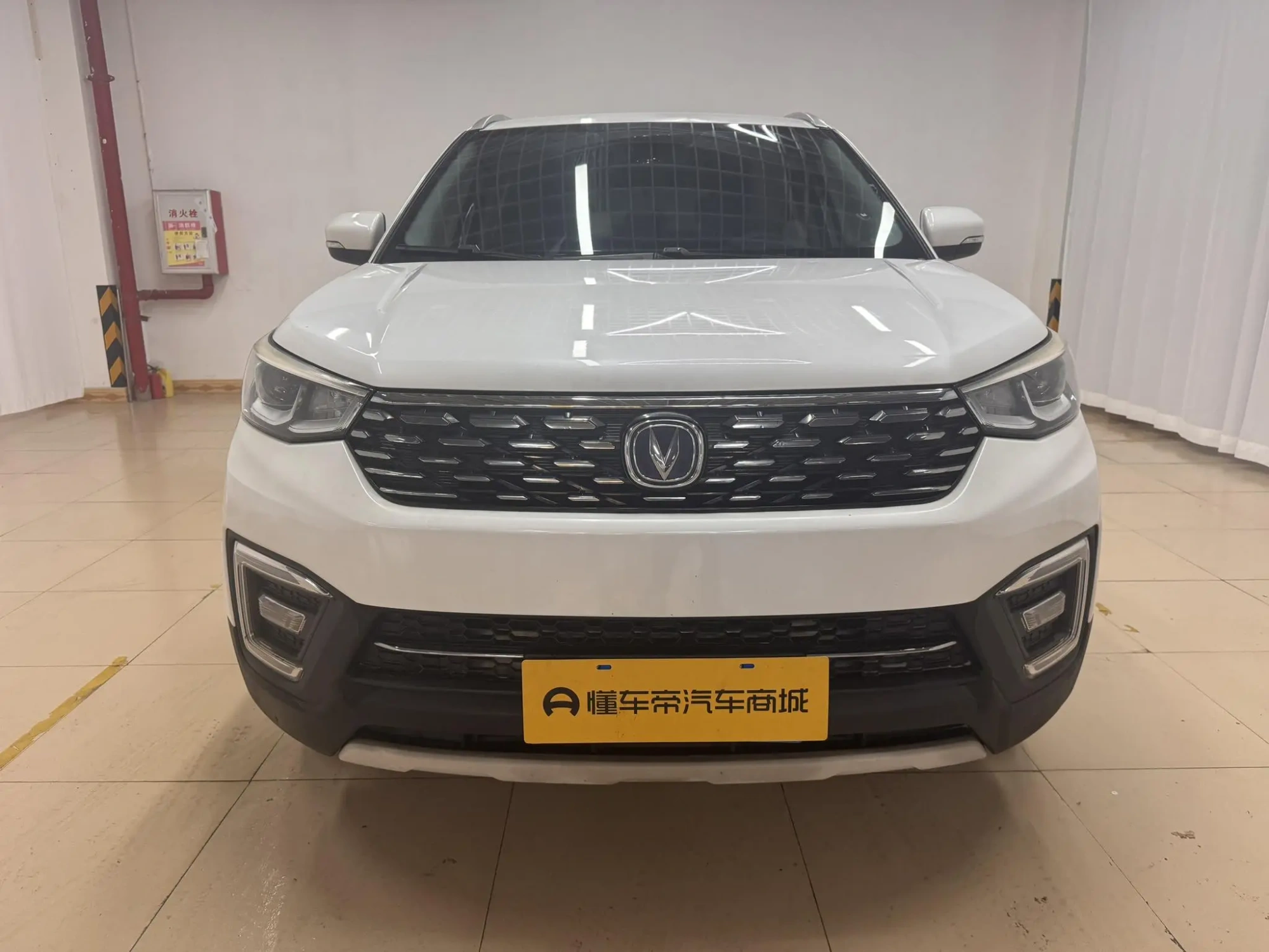 Changan Changan CS55 1.5T automatic dazzling color type country V