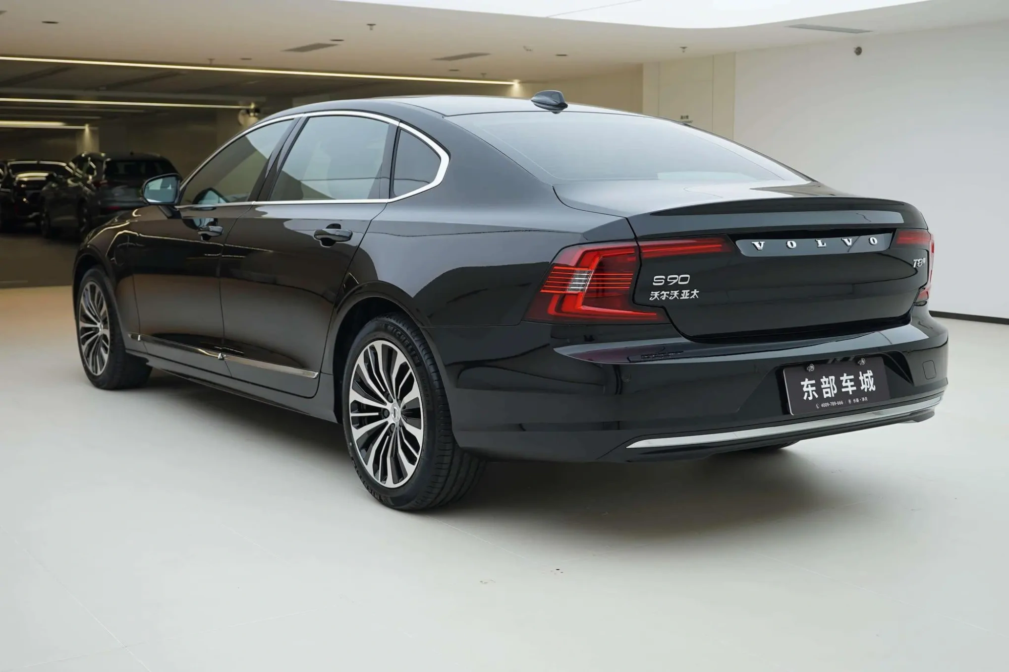 Volvo Volvo S90 PHEV T8 four-wheel drive long battery life Zhiyi Deluxe Edition