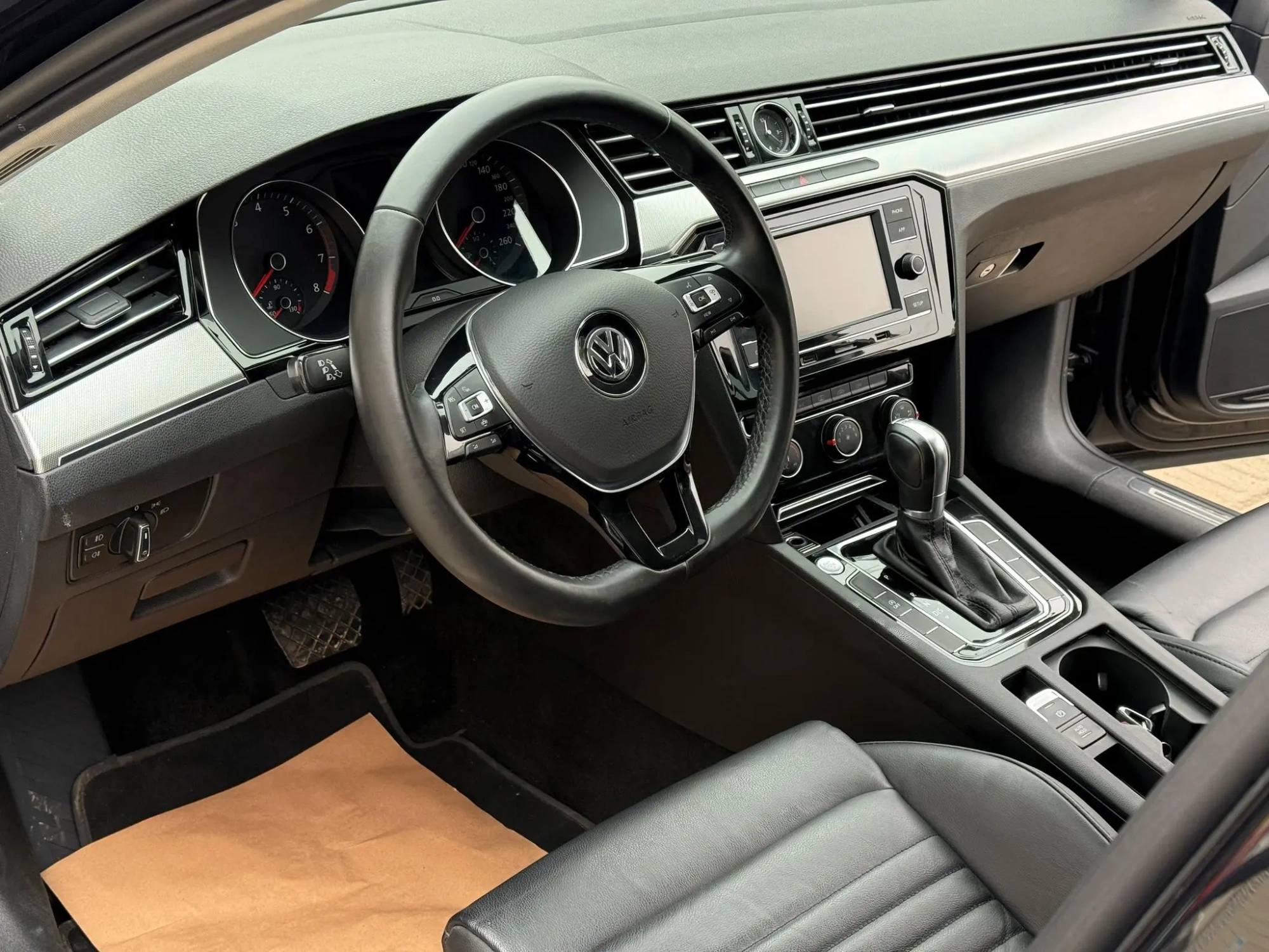 Volkswagen Magotan 330TSI DSG leading country VI