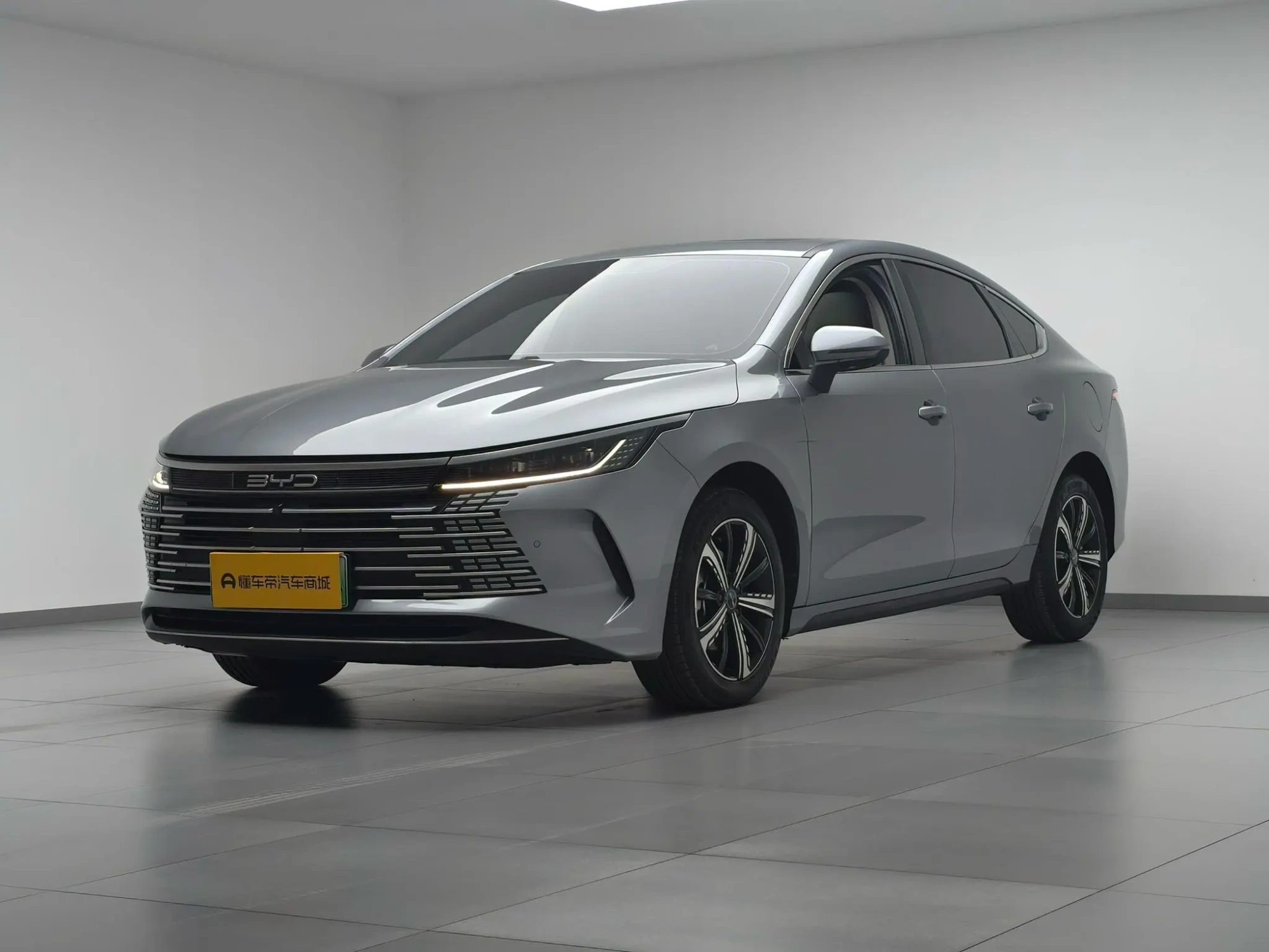 BYD Destroyer 05 DM-i Champion Edition 120KM Premium Type