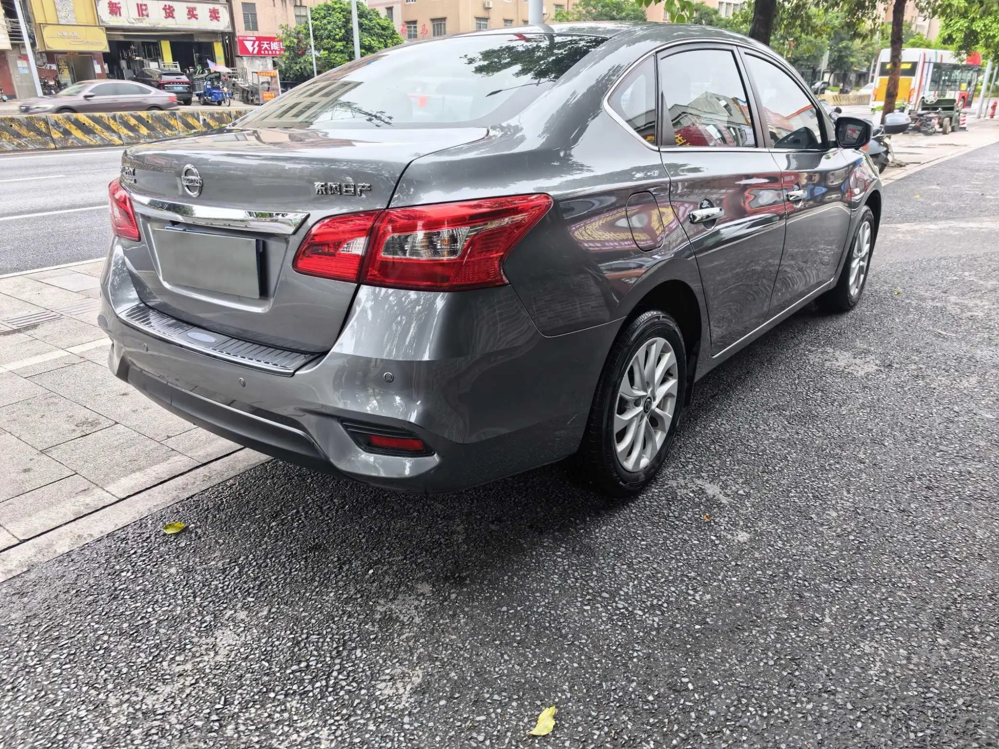 Nissan Xuan Yi Classic 1.6L XE CVT Comfort Edition