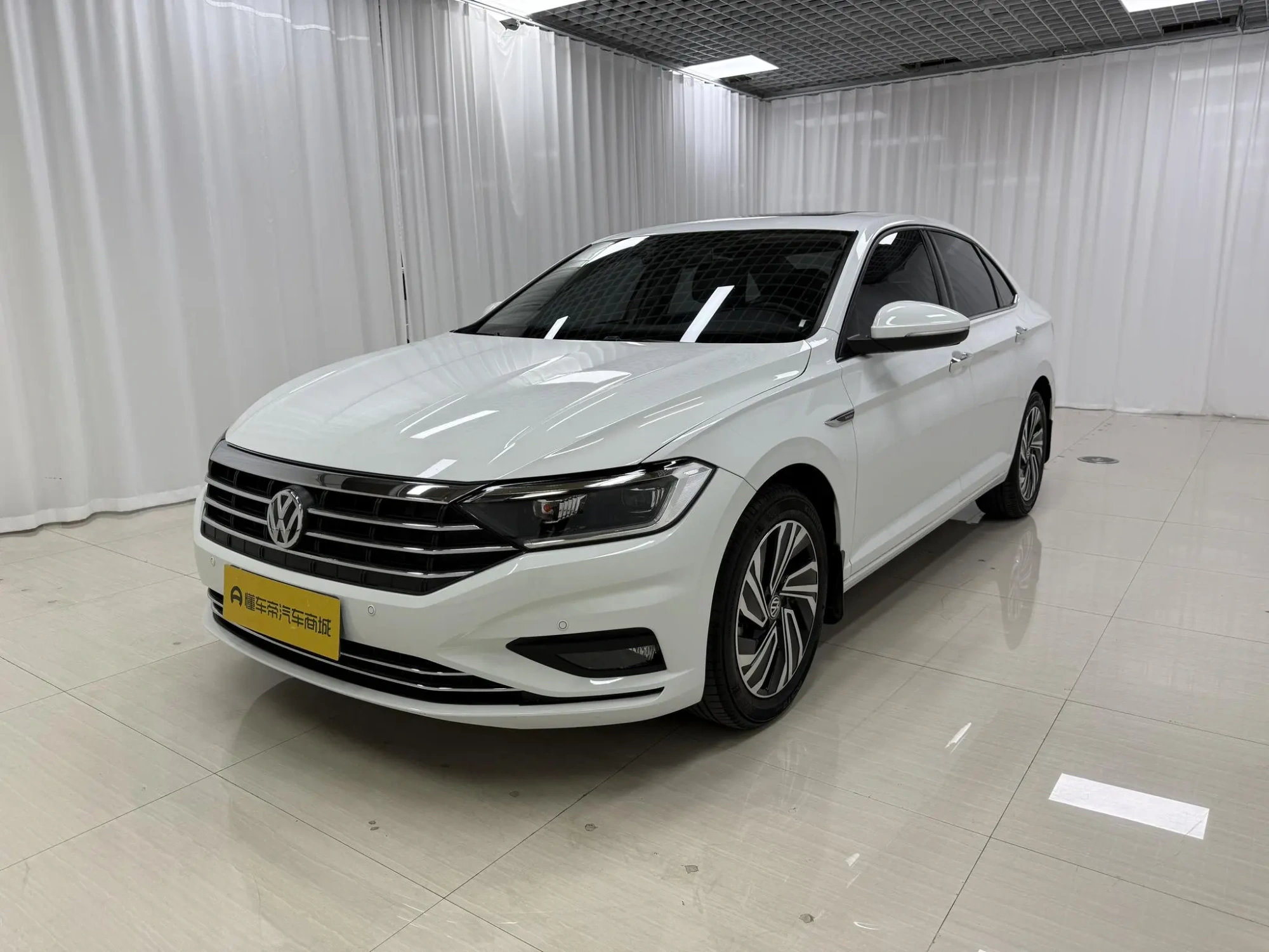 Volkswagen Sagitar 280TSI DSG Beyond Edition