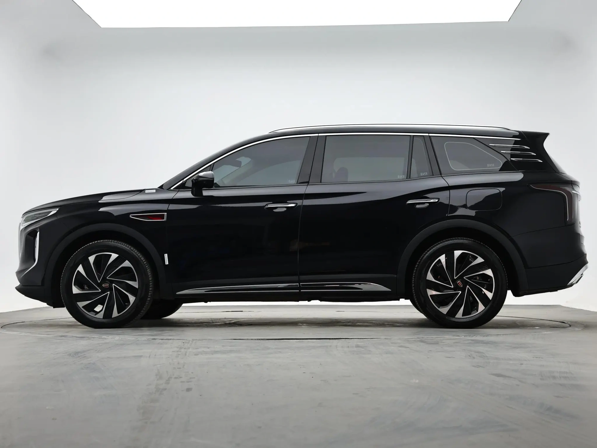 Hongqi Hongqi HS7 PHEV 2.0T four-wheel drive Qichang version 7 seats