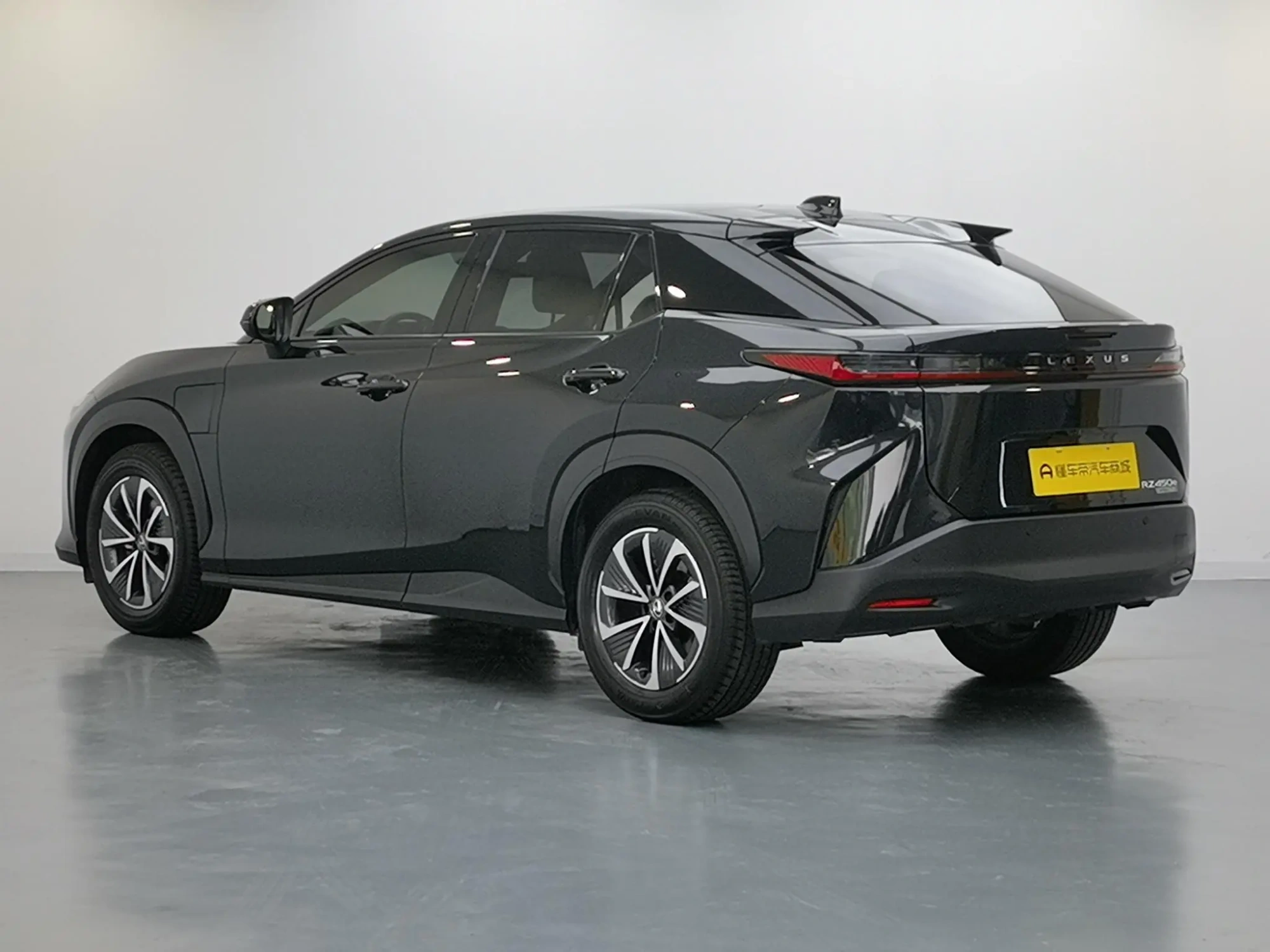 Lexus Lexus RZ 450e DIRECT4 Indulgent Edition