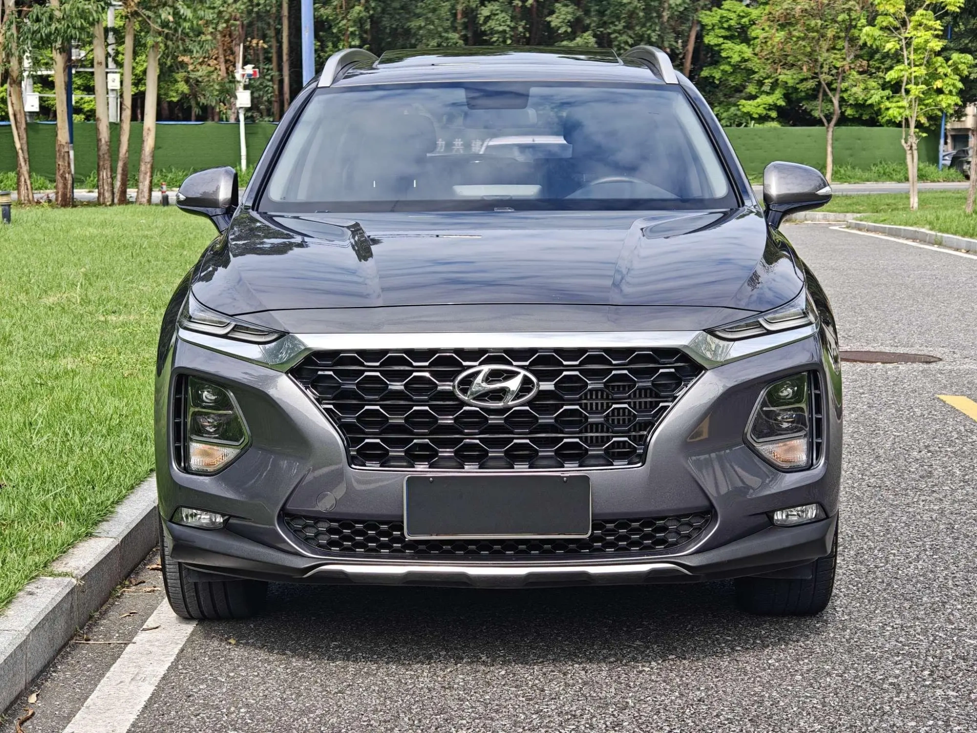 Hyundai Shengda 380 TGDi GLS automatic two-wheel drive deluxe edition Country V