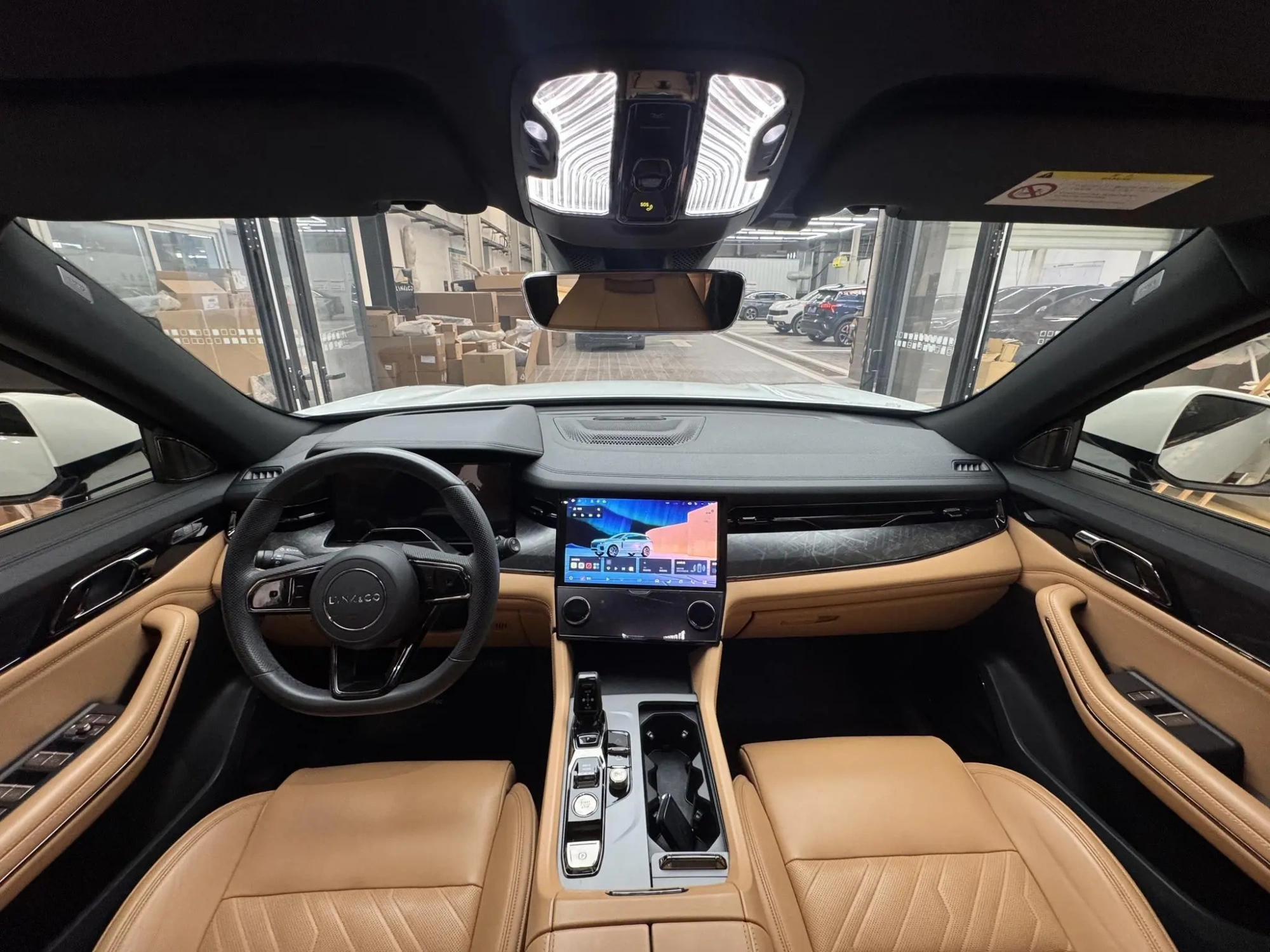 LYNK & CO Lynk &Co. 09 EM-P 2.0TD Performance version Six-seater Halo