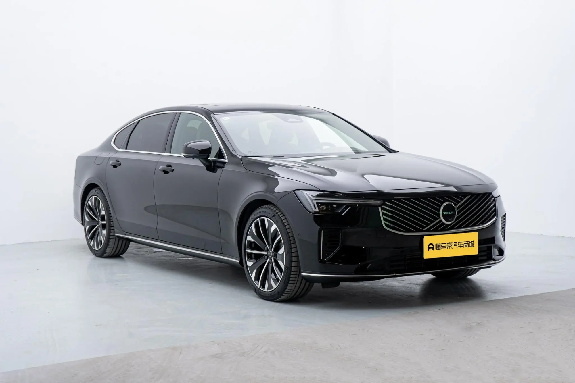 Volvo Volvo S90 PHEV T8 four-wheel drive long battery life Zhiya Deluxe Edition