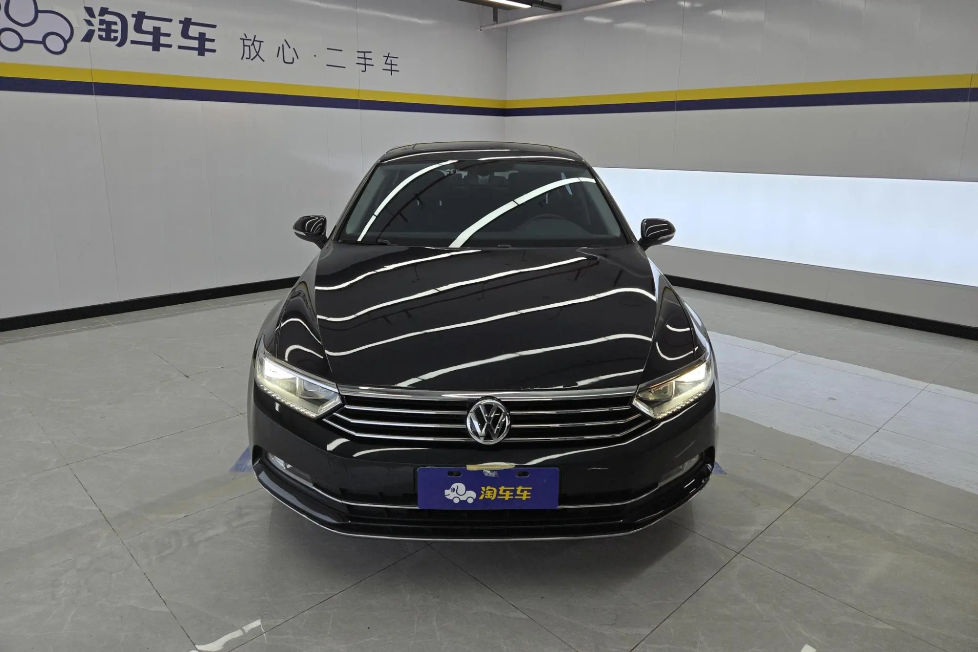 Volkswagen Magotan 330TSI DSG Luxury Country VI