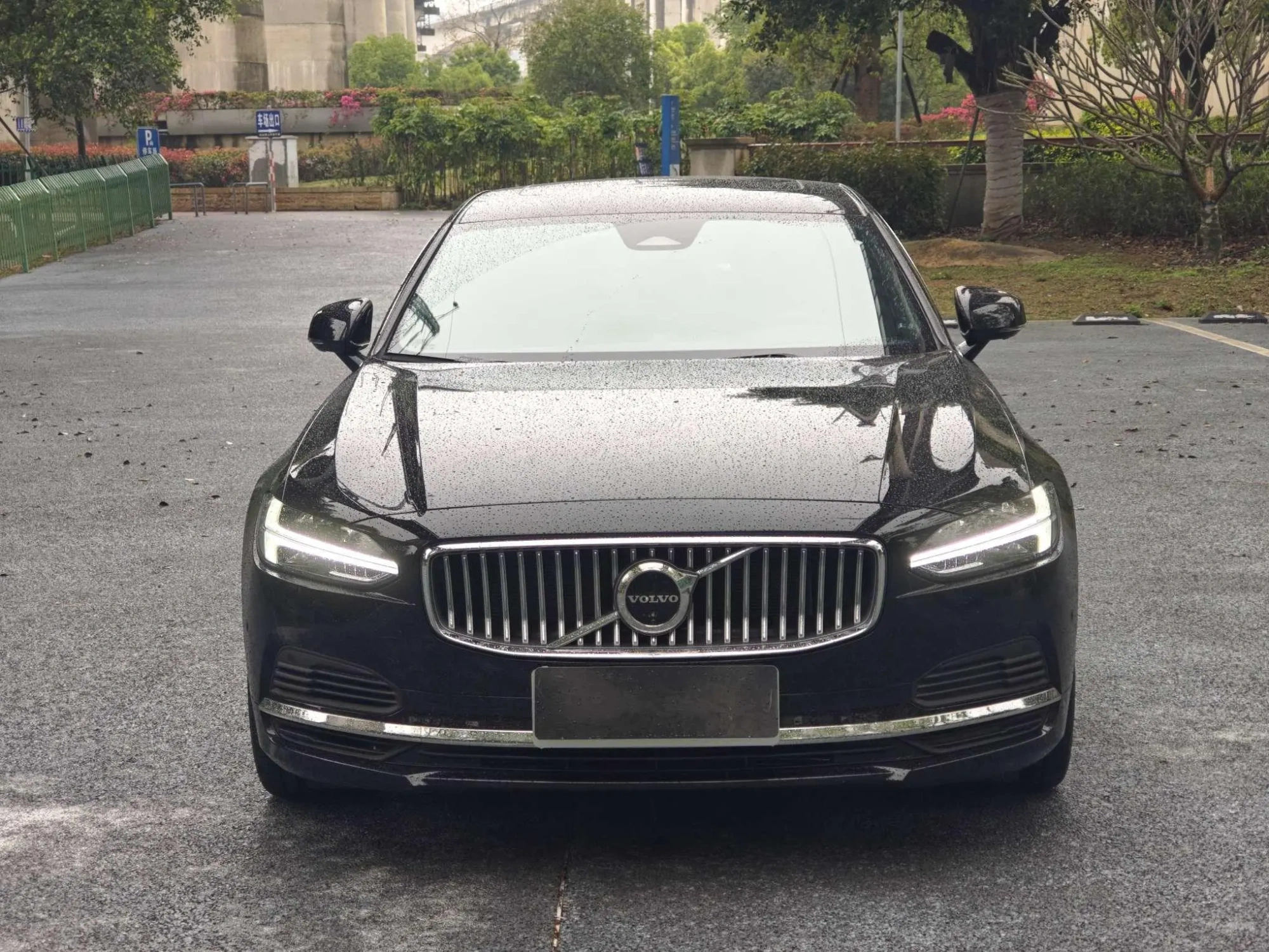 Volvo Volvo S90 PHEV T8 four-wheel drive long battery life Zhiya Deluxe Edition
