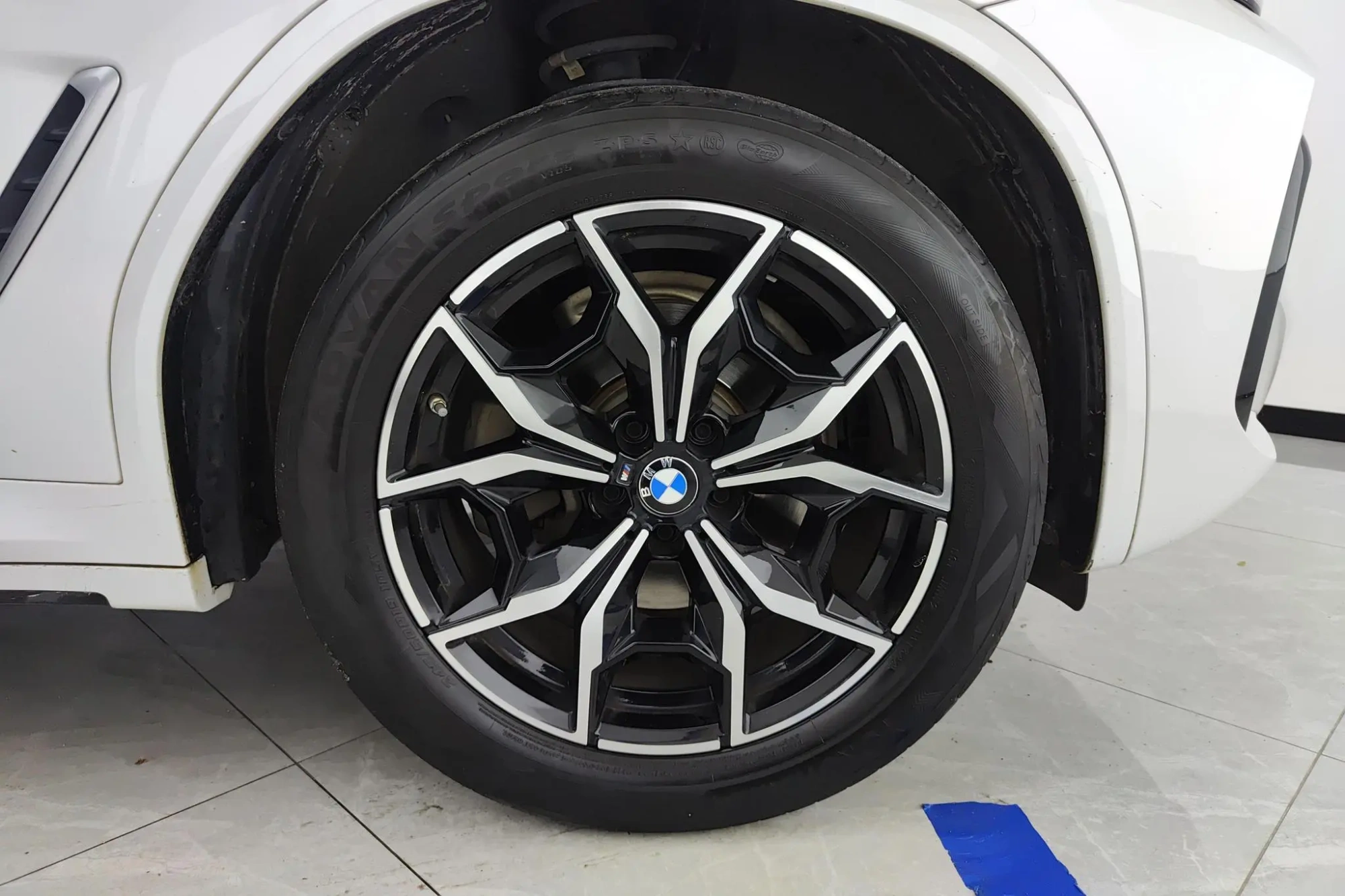 BMW BMW X3 xDrive25i M sports suit