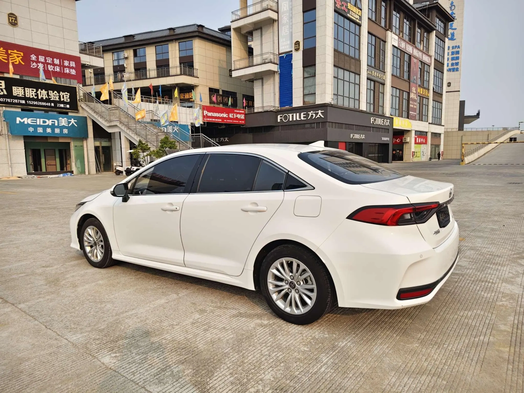 TOYOTA Asian lion 2.0L CVT Elite Edition