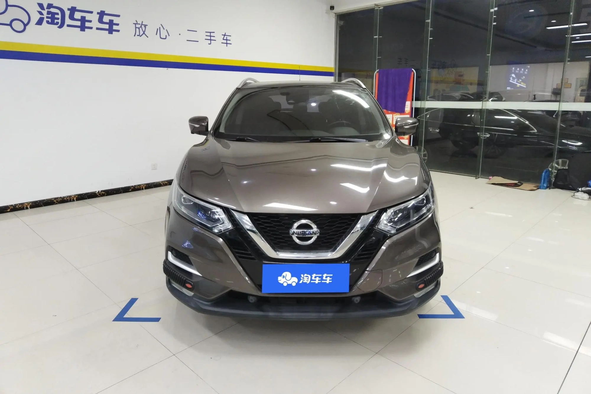 Nissan Qashqai 2.0 L XV Prem Deluxe Edition
