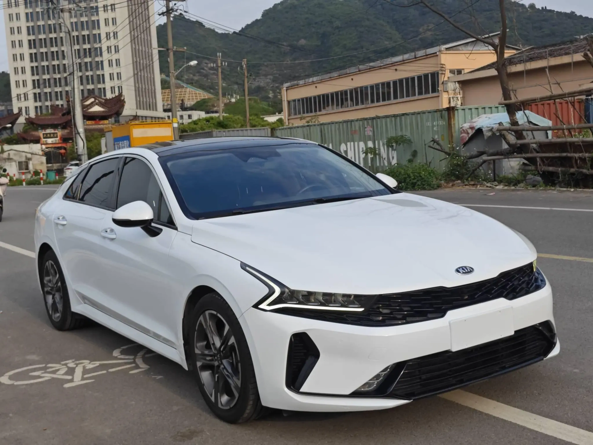 Kia Kia K5 270T CVVD Luxury Technology Edition