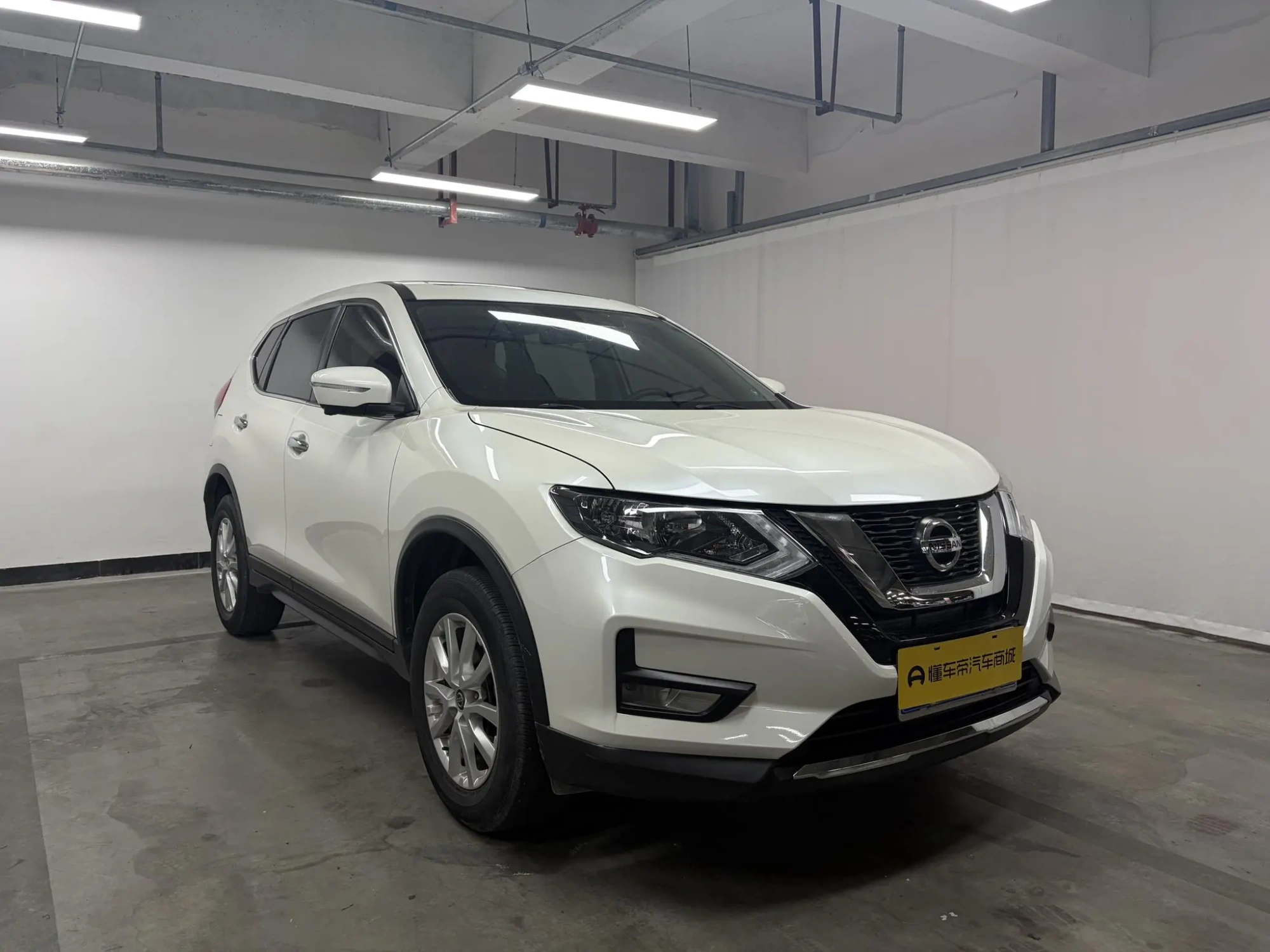 Nissan Qijun 2.0L CVT Zhilian Comfort Edition 2WD