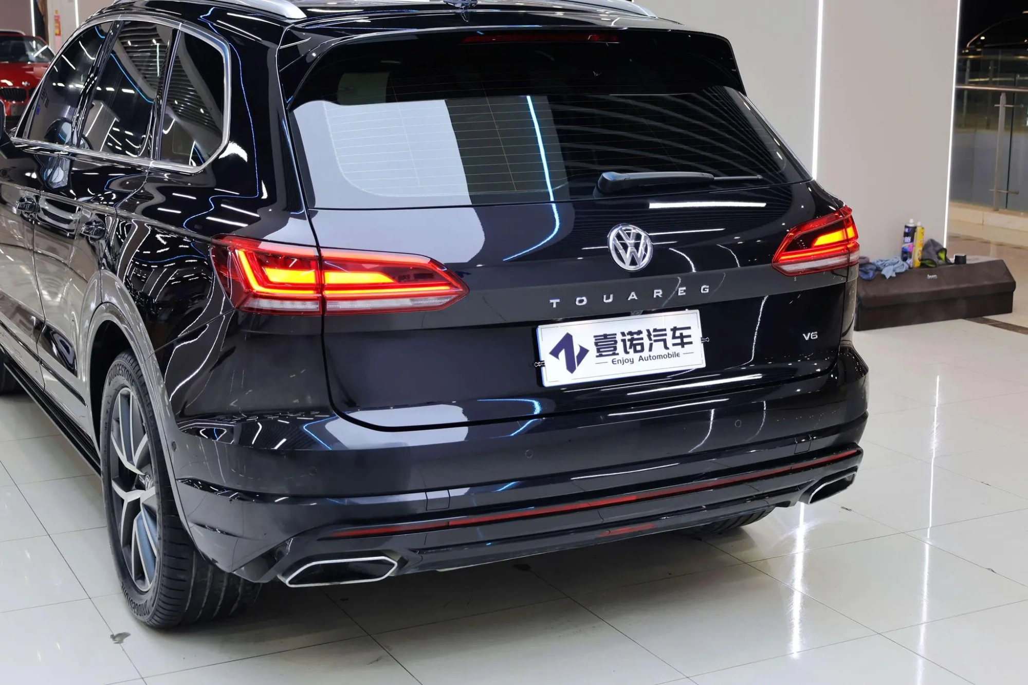 Volkswagen Touareg 3.0 TSI Sharp Front Version Country VI