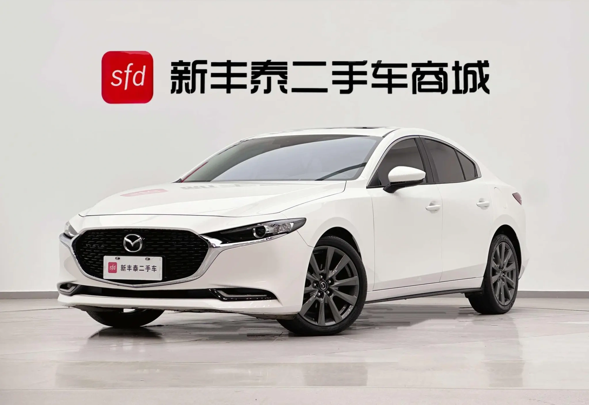 Mazda Mazda 3 Angkesaila 2.0L automatic quality dazzling version