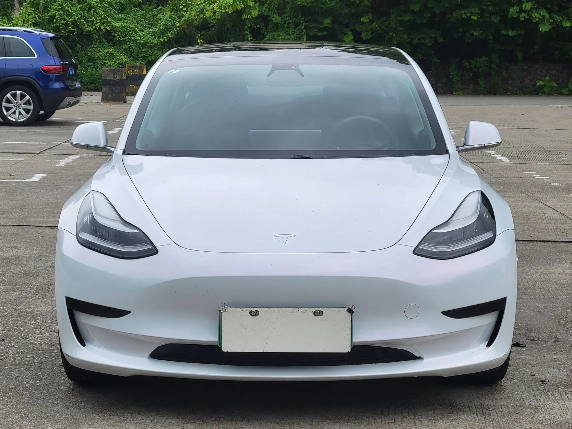 Tesla Model 3 Upgraded version of standard battery life rear drive