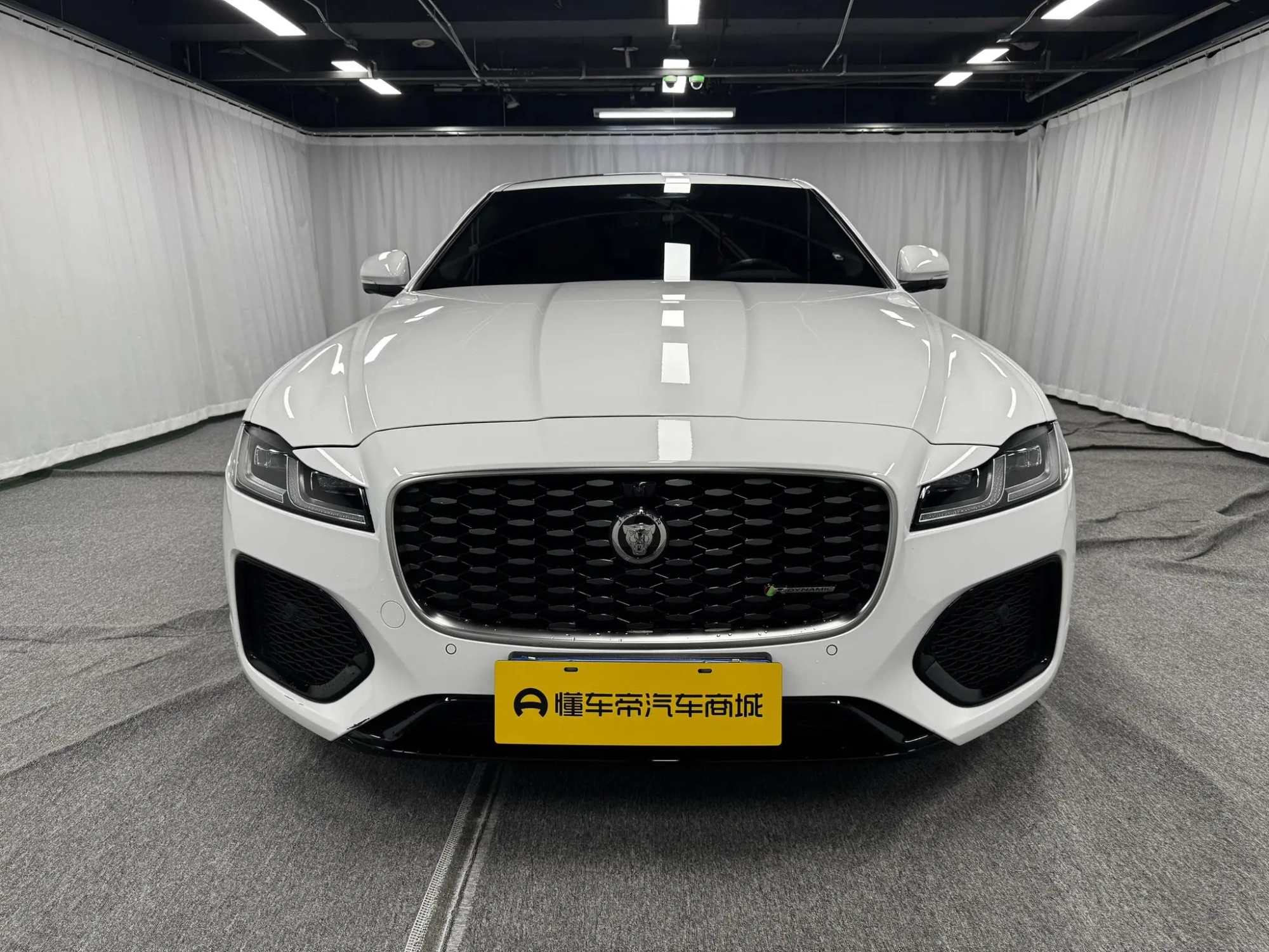 Jaguar Jaguar XFL 2.0T P250 two-wheel drive elite sports edition