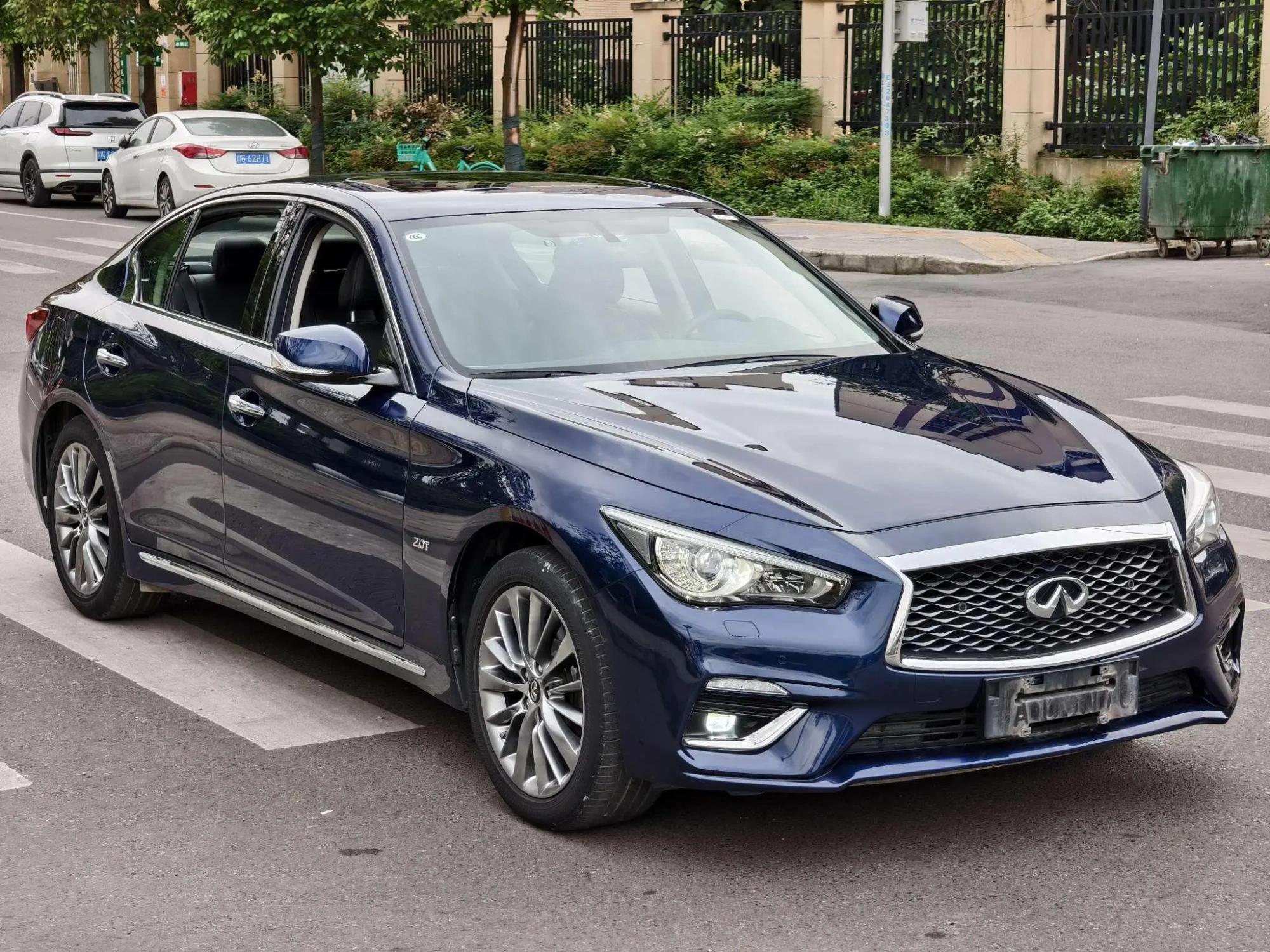 Infiniti Infiniti Q50L 2.0T Premium Version Country VI